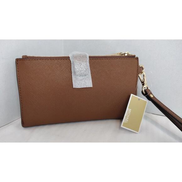 NEW MICHAEL KORS JET SET TRAVEL DOUBLE ZIP~PHONE HOLDER~ LEATHER WRISTLET $258 - Picture 2 of 8